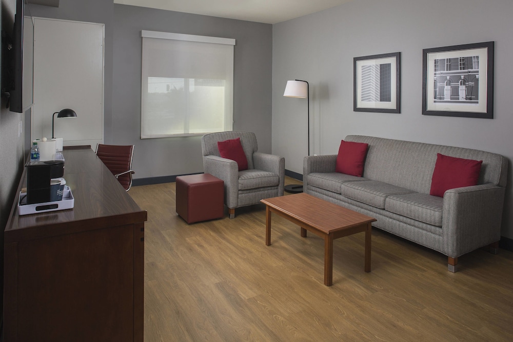 Four Points by Sheraton Houston Hobby Airport 14/20