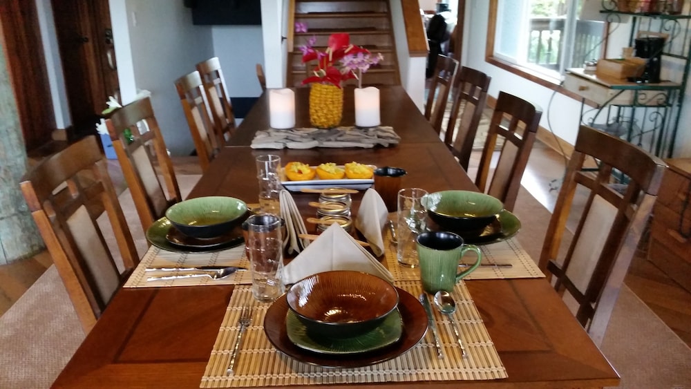 Volcano Acres Ranch Bed and Breakfast 56/75