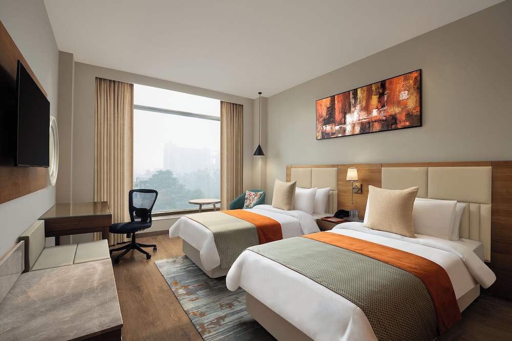 PREMIUM, DELUXE, TWIN BEDS