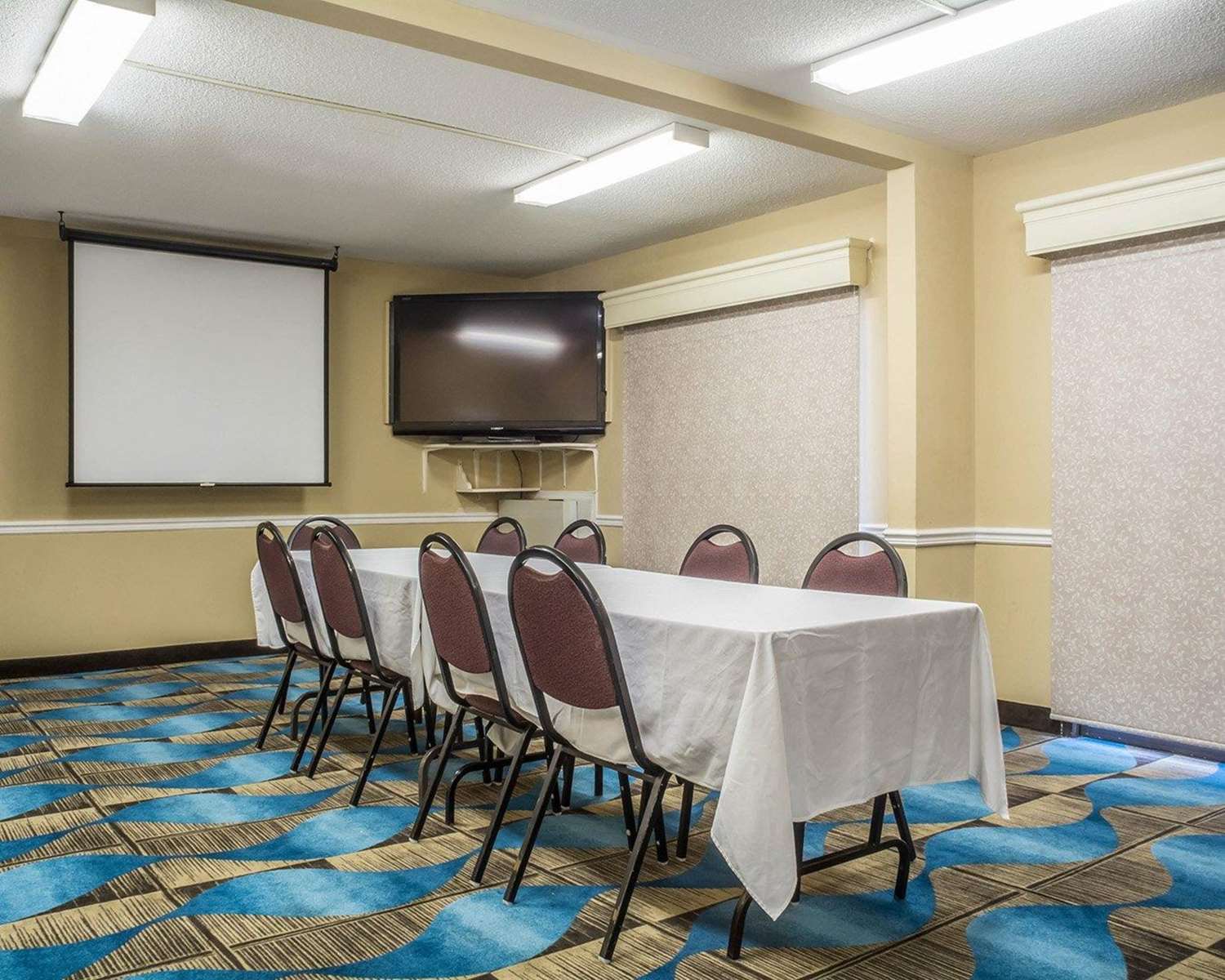 Days Inn by Wyndham Barrie 11/16