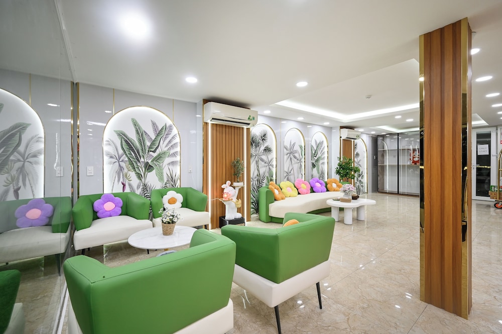 Camila Hotel 34/50