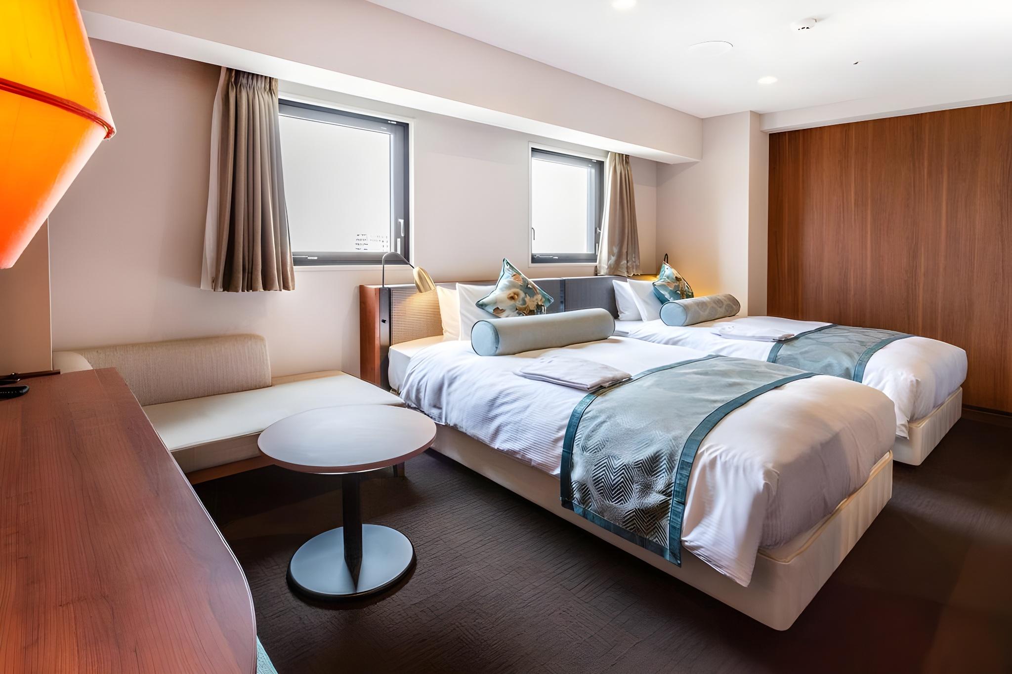 COMFORT, TWIN BEDS