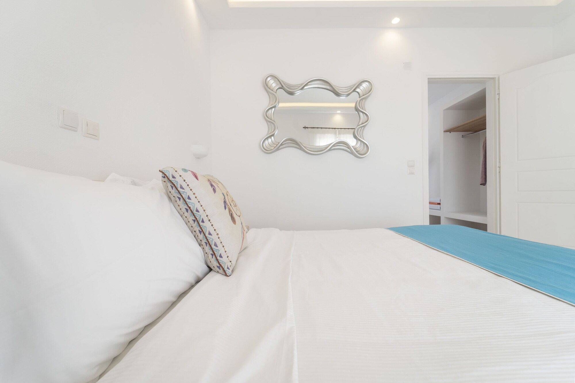 1 BEDROOM, SUPERIOR, APARTMENT, 2 QUEEN BEDS, SEA VIEW, SOFA