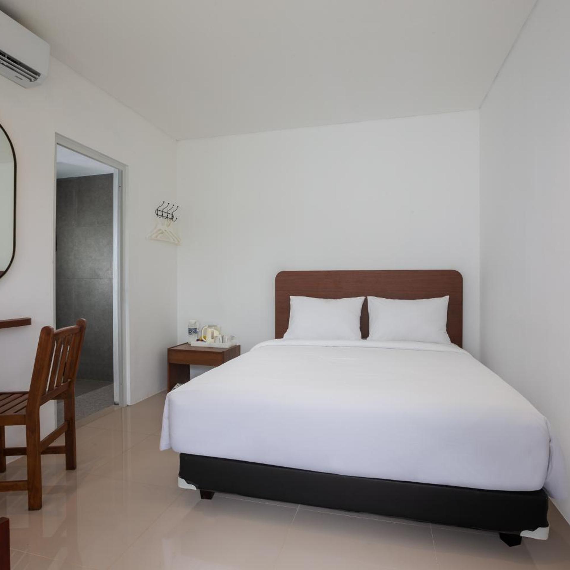 Standard, King Bed