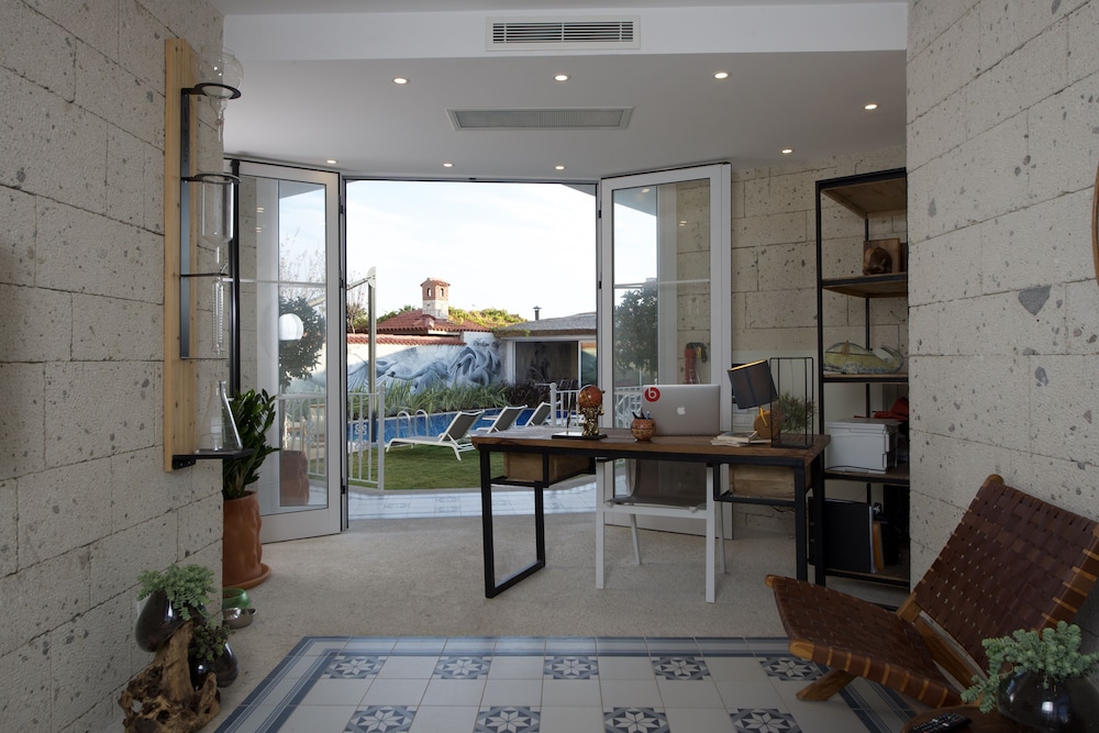 Rhodium Hotel Alacati 30/48