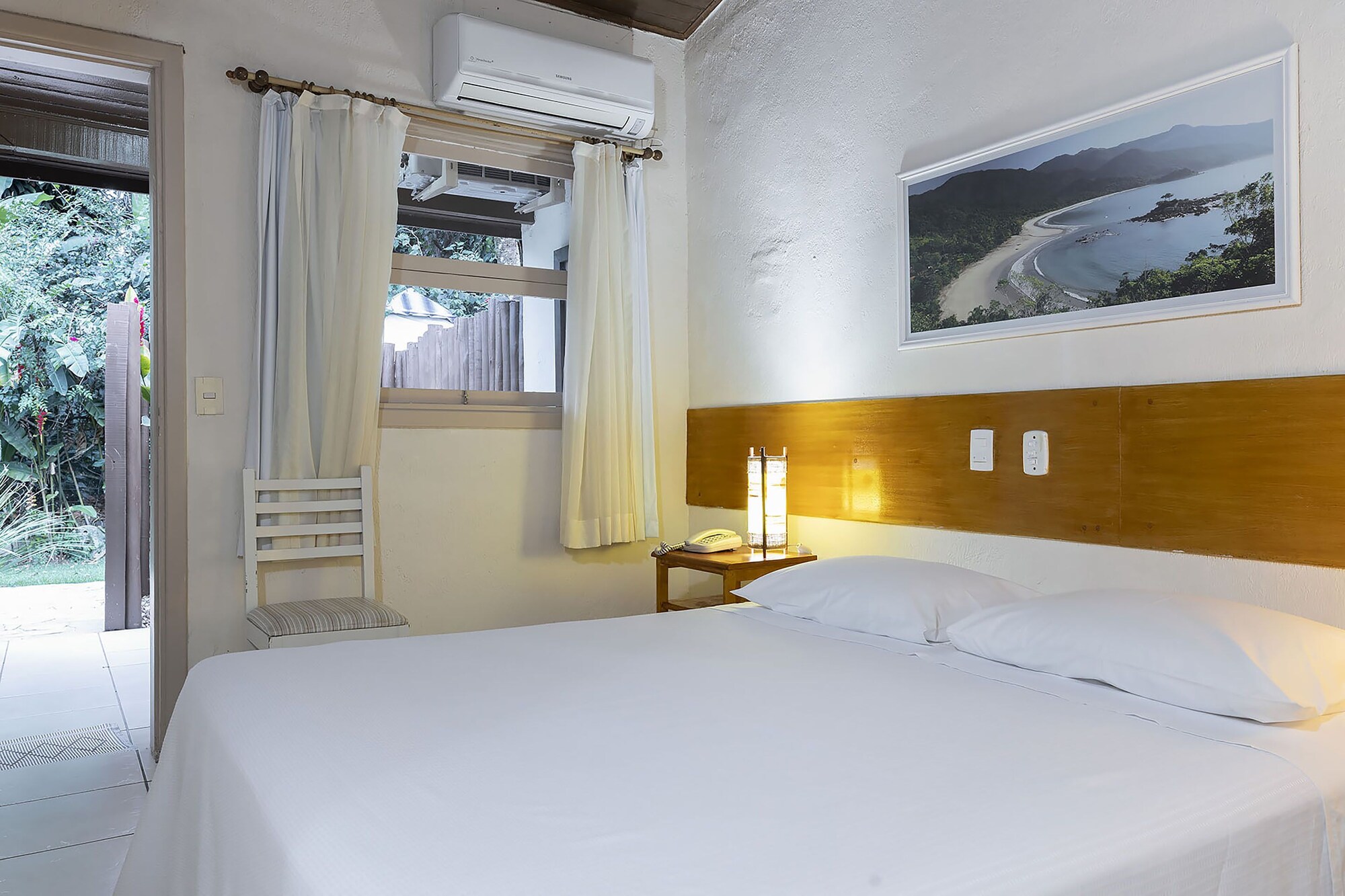 LUXURY, DOUBLE OR TWIN BED, BALCONY