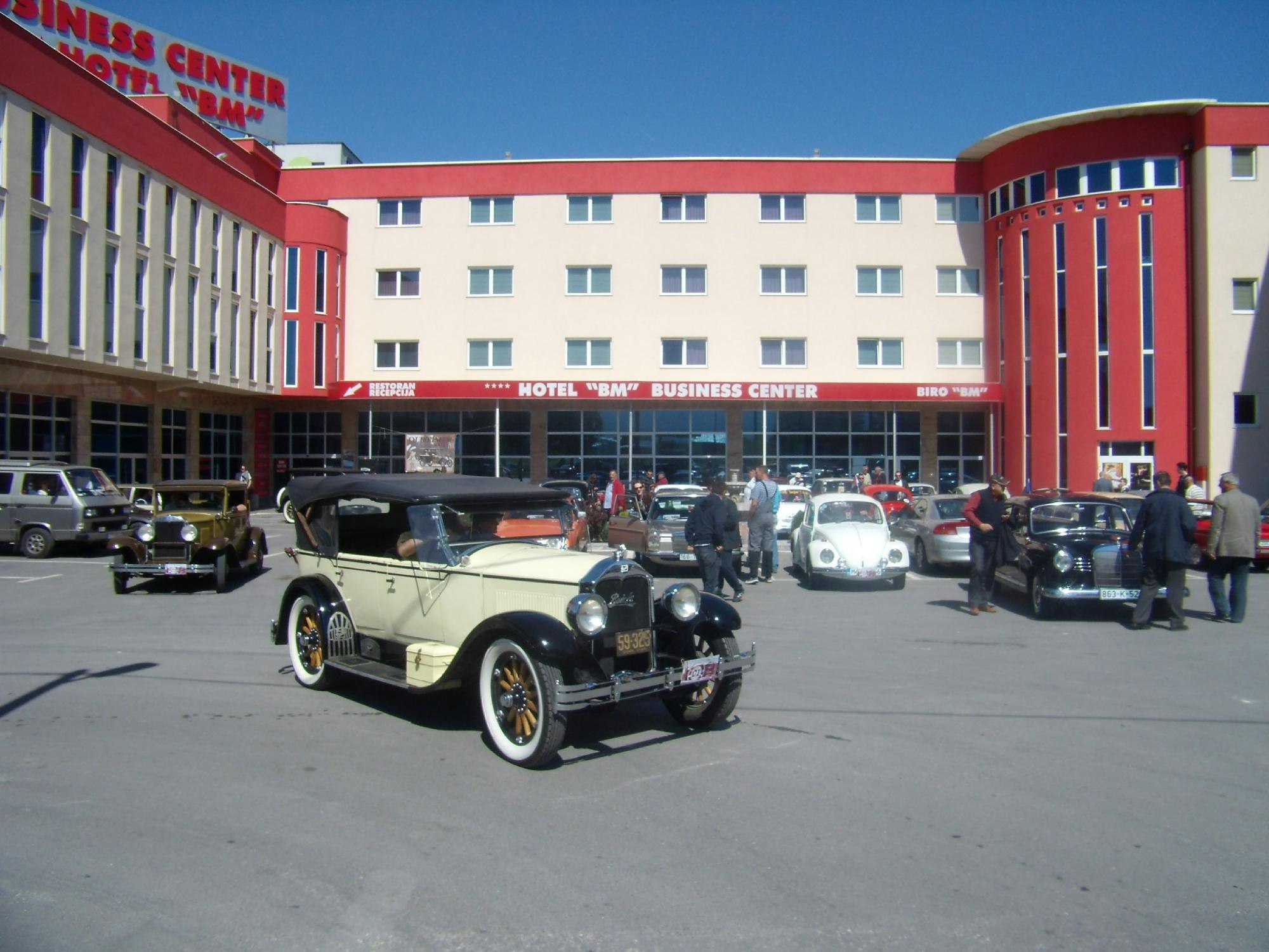 BM Hotel 13/16