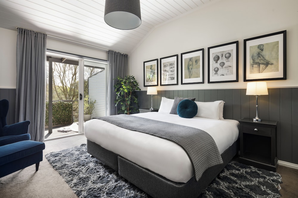 Garden, Superior, King Bed