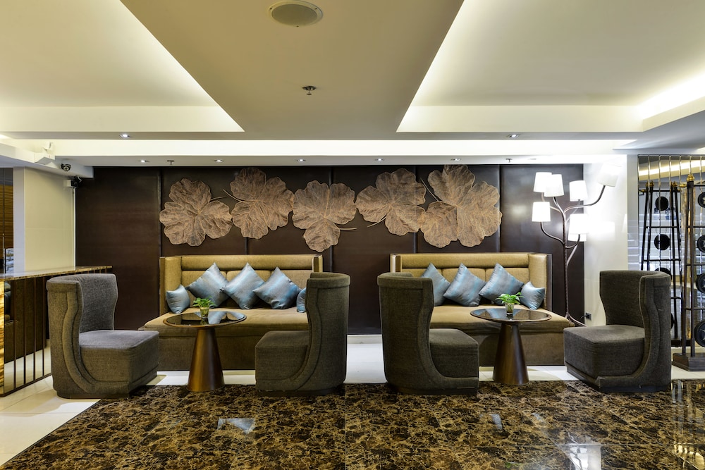 Ramada by Wyndham Bangkok Sukhumvit 11 72/83