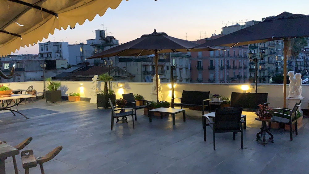 Real Orto Botanico Hotel 52/62