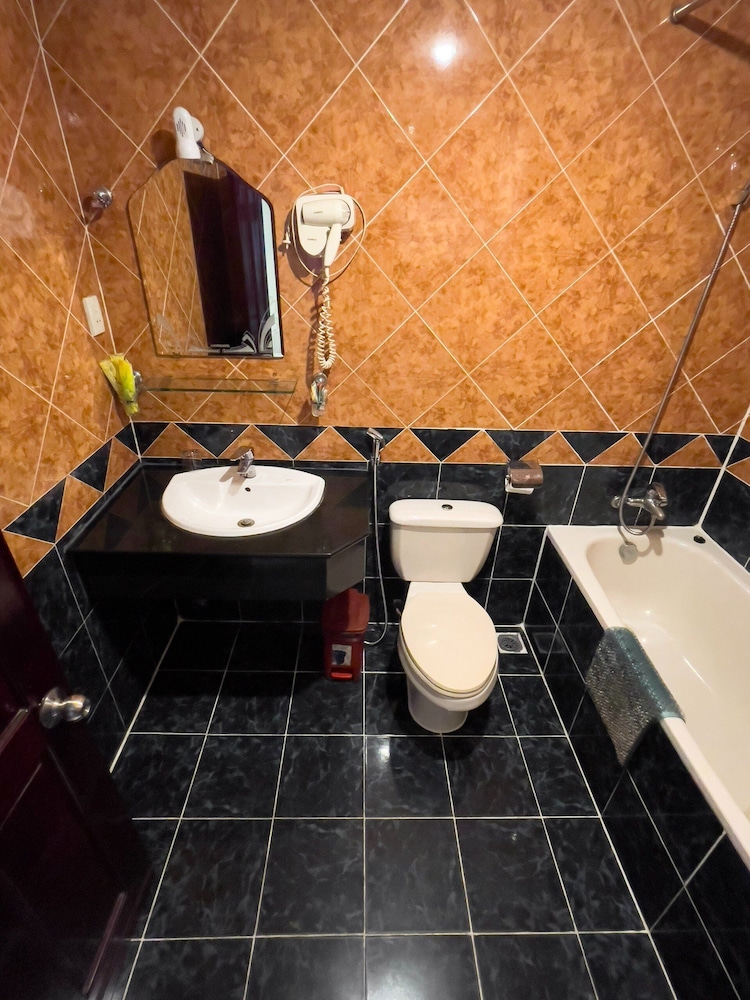 Little Brick Saigon Hotel 44/45