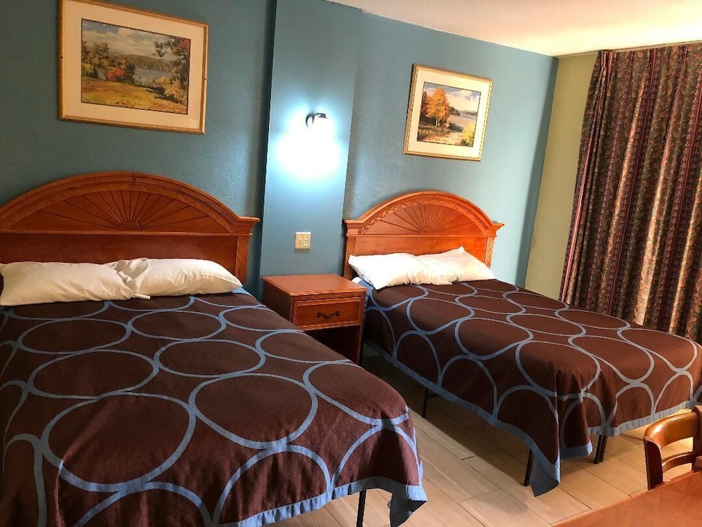 Americas Best Value Inn- Daytona Beach 8/35