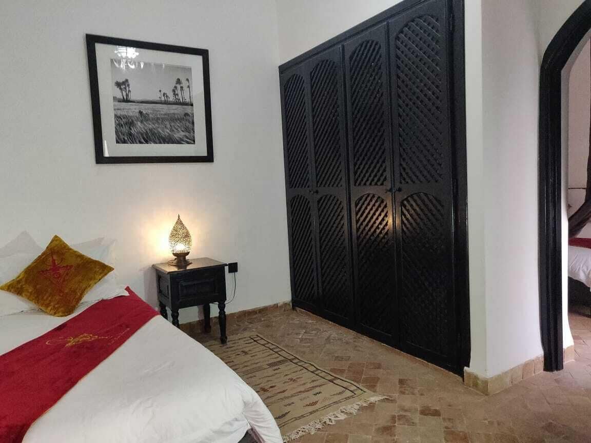 غرفة عائلية بسرير كوين وسريرين منفصلين بإطلالة على الفناء بغرفة نوم واحدة، Riad Dar Foundouk & Spa 3/10