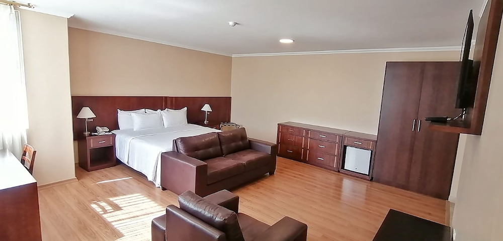 Fenix Hotel 42/66