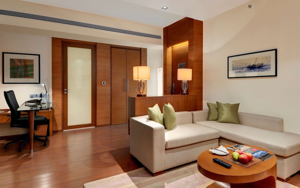 Hyatt Pune 43/70