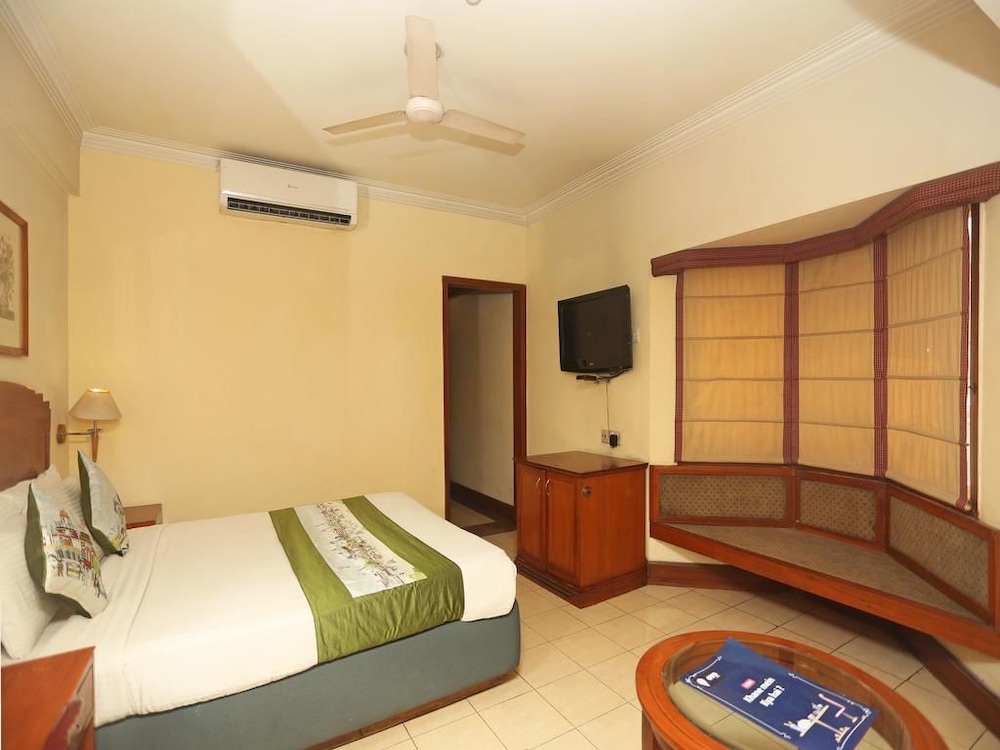 Nirulas Hotel 13/50