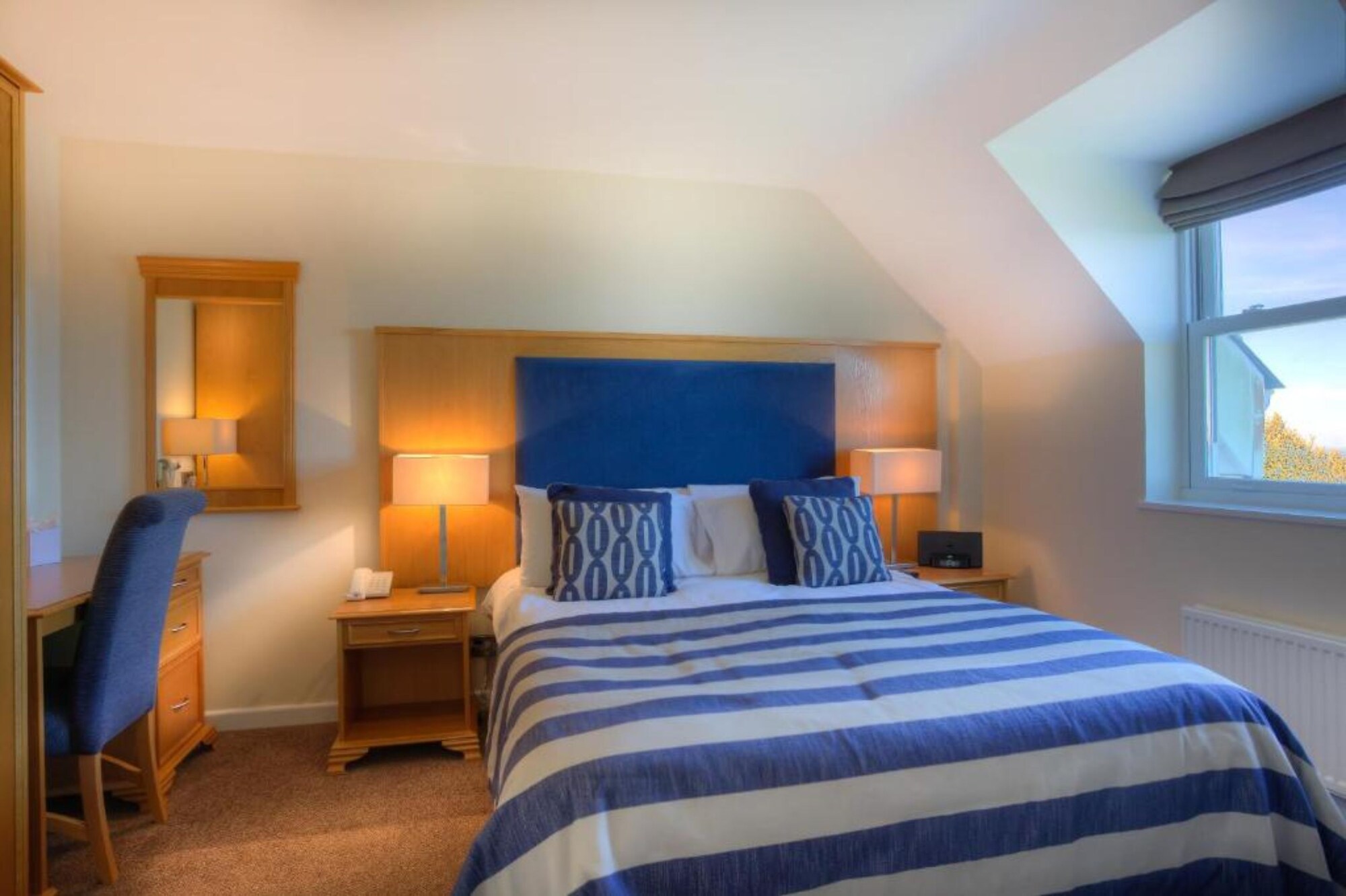 PREMIUM, DOUBLE OR TWIN BED