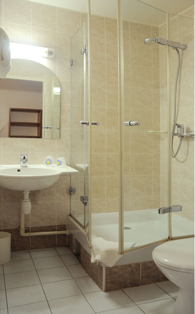 B&B HOTEL Strasbourg Nord Mundolsheim 17/42