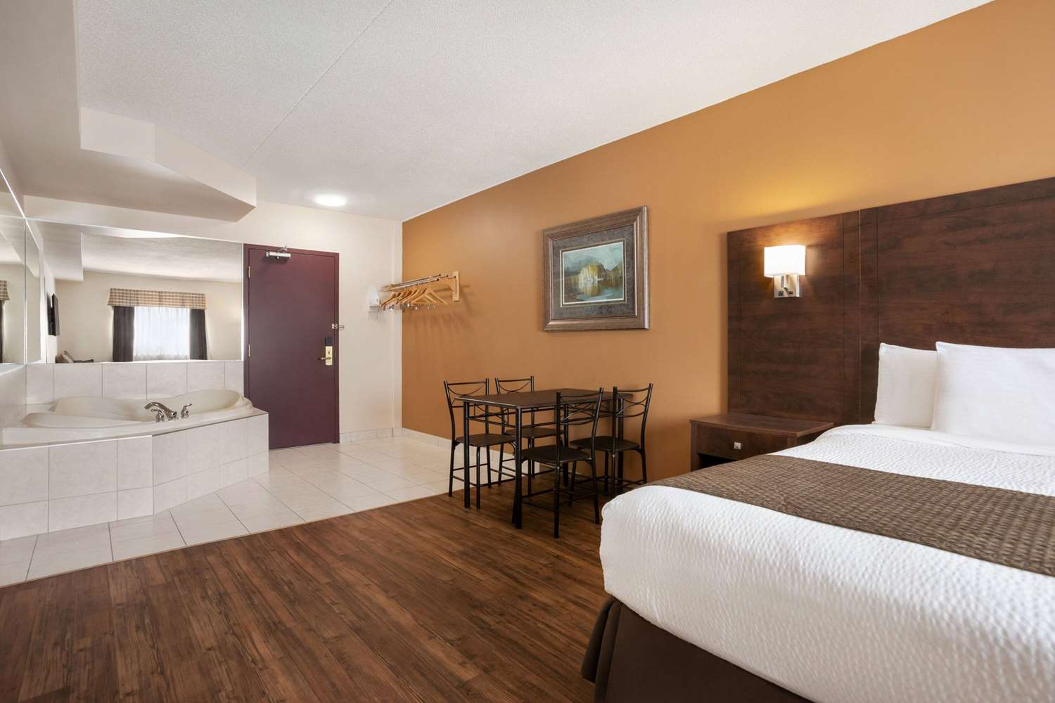 Days Inn By Wyndham Leamington 3/15