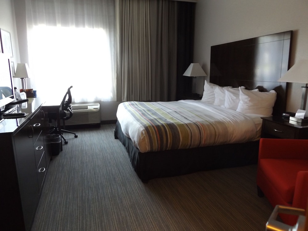 Country Inn and Suites By Radisson Cookeville TN 15/48