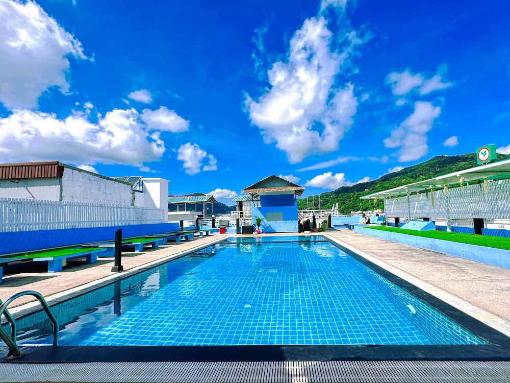 Hotel Baya Patong Beach 63/65