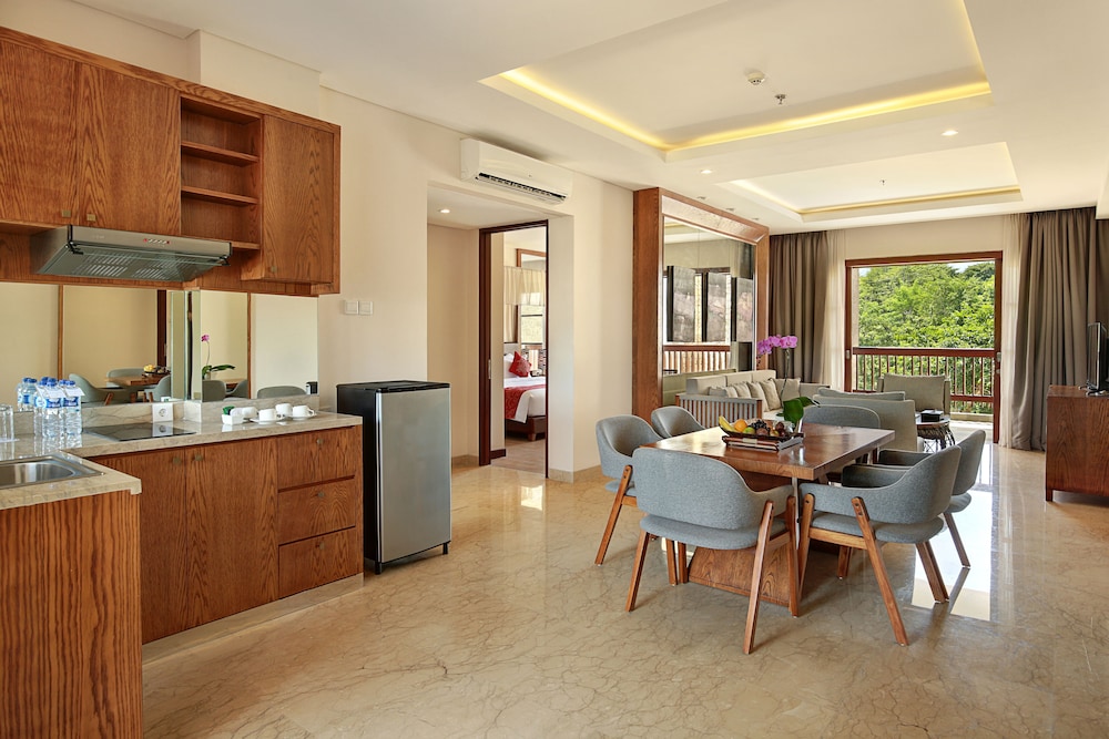 Royal Tulip Springhill Resort Jimbaran 55/70