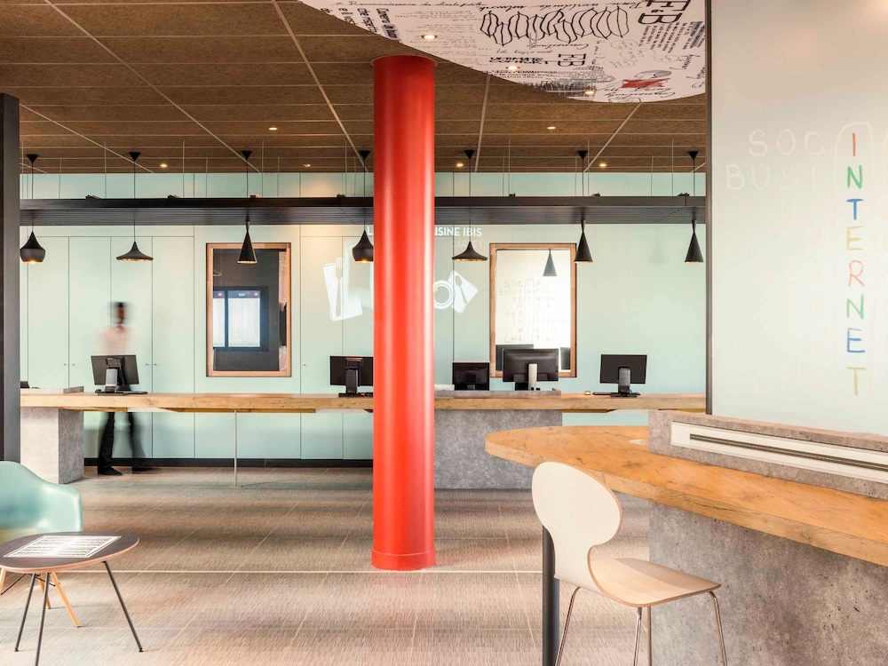 Ibis Paris Coeur d Orly Airport Hotel 8/66