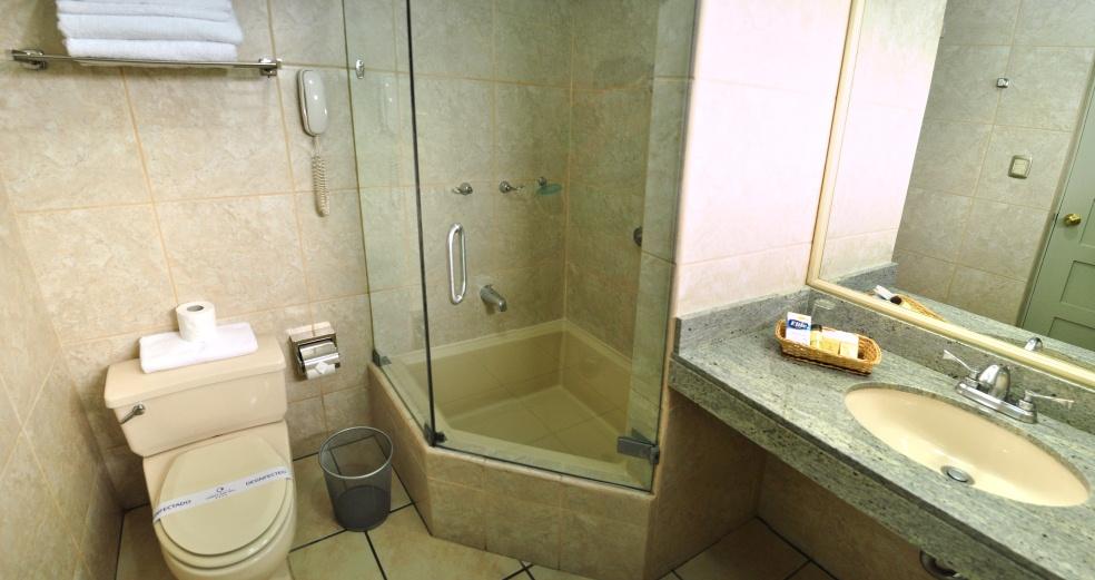 غرفة قياسية بسريرين منفصلين، Wyndham Costa del Sol Cajamarca 7/8