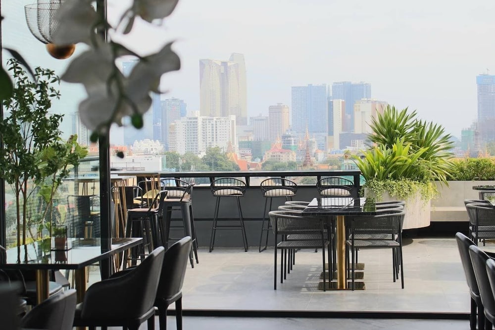 Harmony Phnom Penh Hotel 62/78
