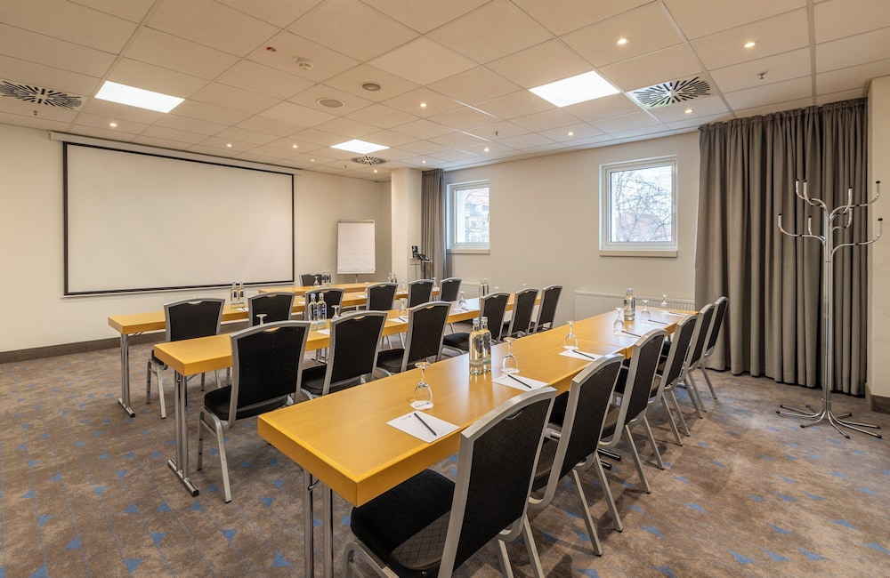 NYX Hotel Erfurt by Leonardo Hotels 64/72