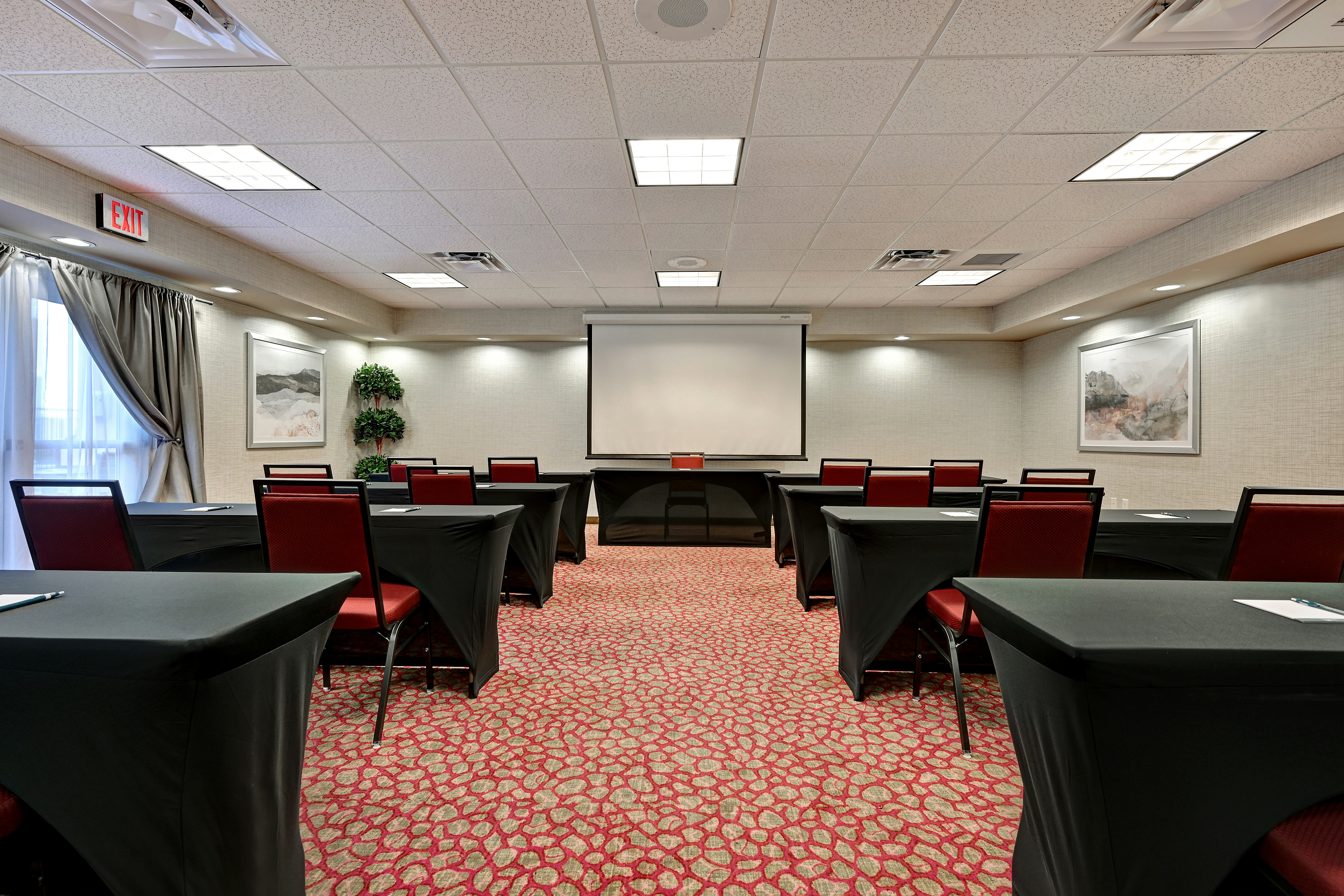 Homewood Suites by Hilton Albuquerque Airport 46/56