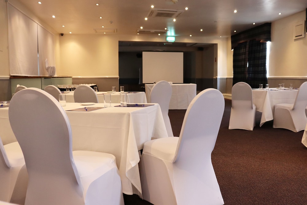 Best Western The Plough Hotel 39/50