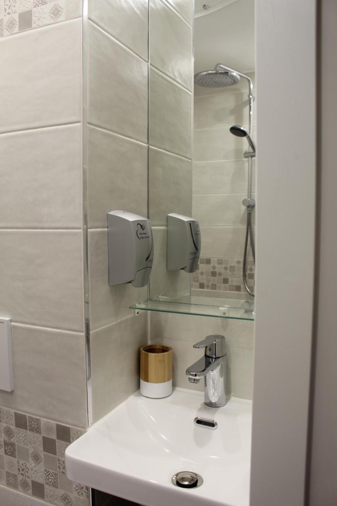 غرفة بسرير مزدوج، Hotel La Bonne Etape 5/7