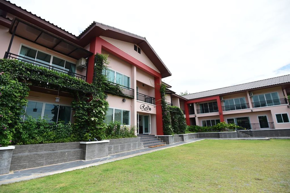 Rose Villa Resort 7/34