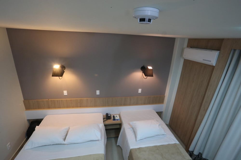 HOTEL PLAZA CASCAVEL 37/65