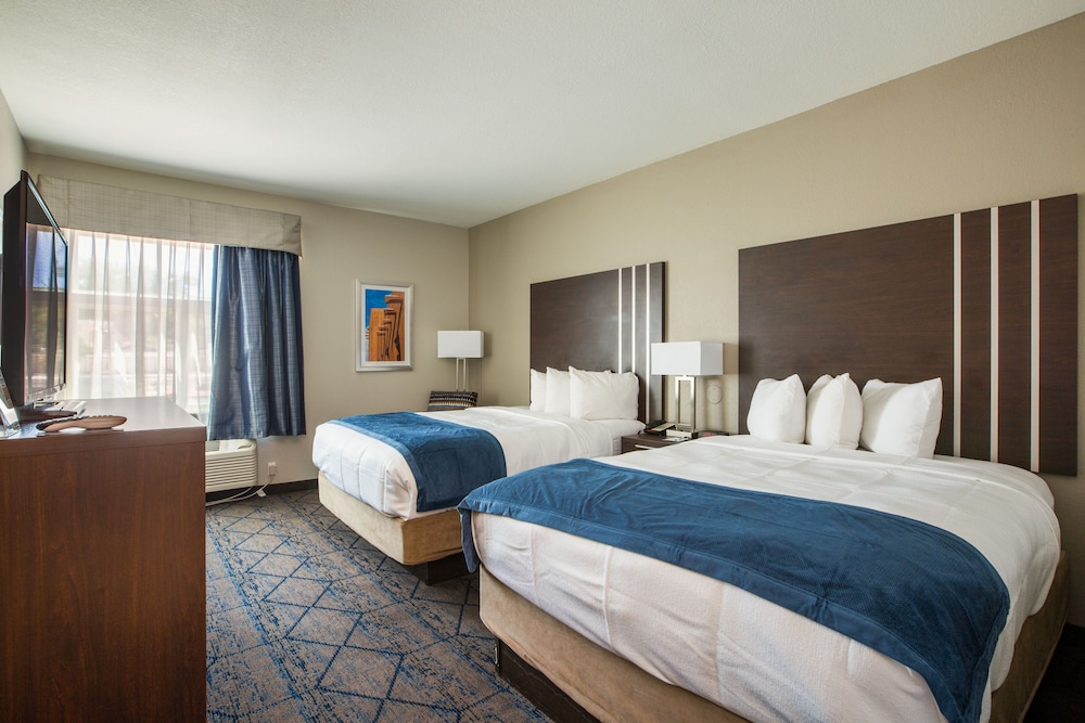 Baymont By Wyndham Albuquerque Airport 30/66