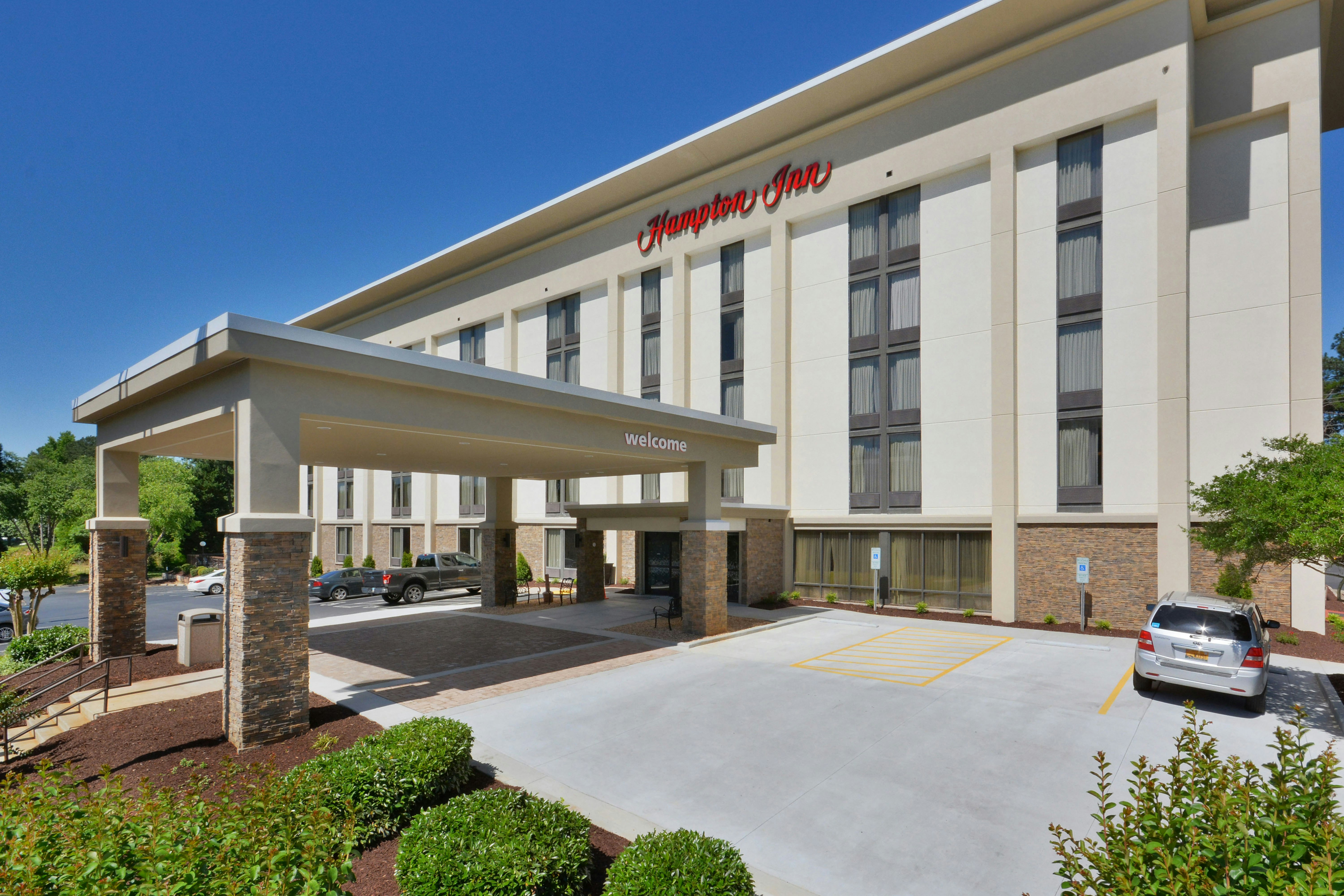 Hampton Inn Charlotte-North/Lake Norman 42/43
