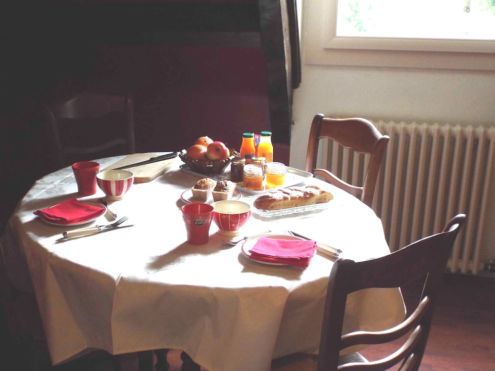 Chambres D'hôtes La Demeure Aux Pins 28/42