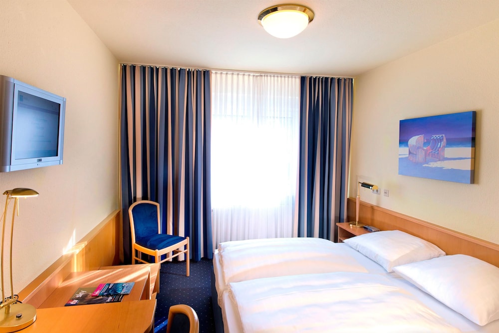 Tryp by Wyndham Luebeck Aquamarin 15/46