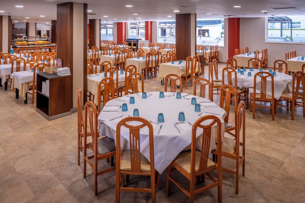 4R Salou Park Resort II 42/61