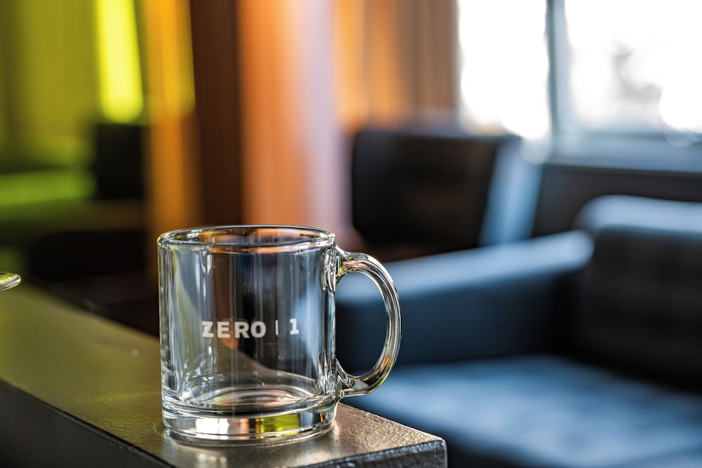 Hotel Zero 1 45/82