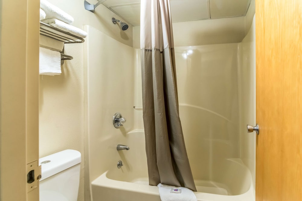 Motel6 Kenly, NC 37/41