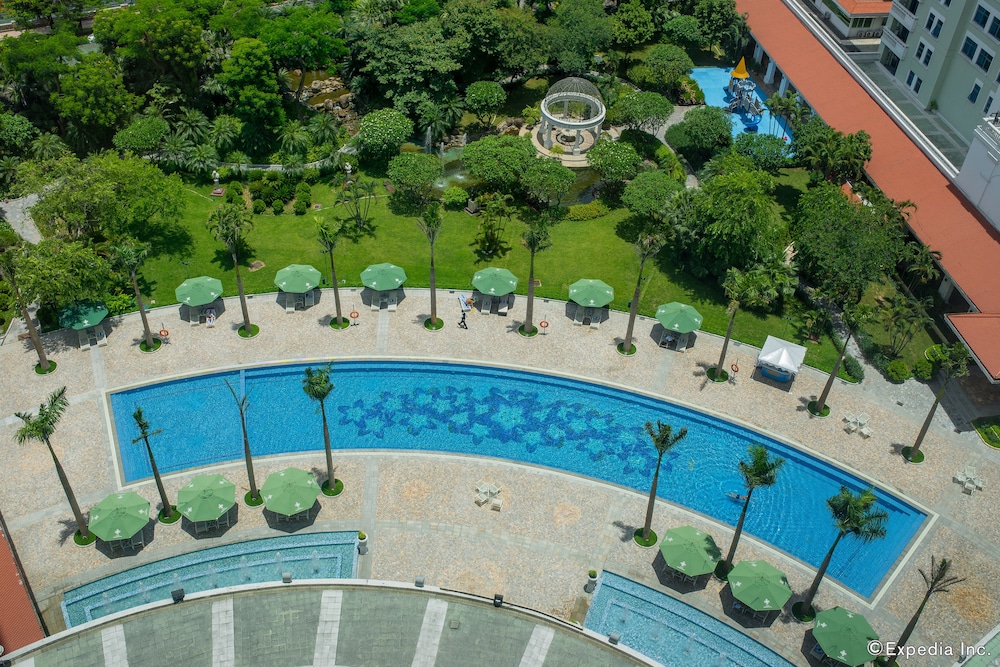 Hanoi Daewoo Hotel 9/84