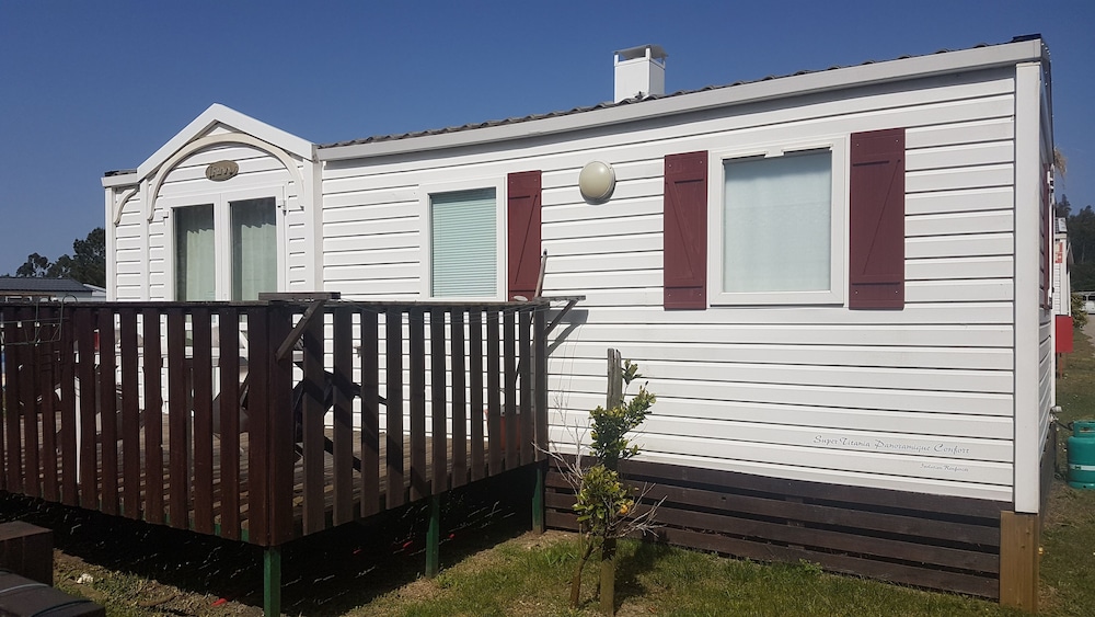 Land's Hause Bungalows 10/80