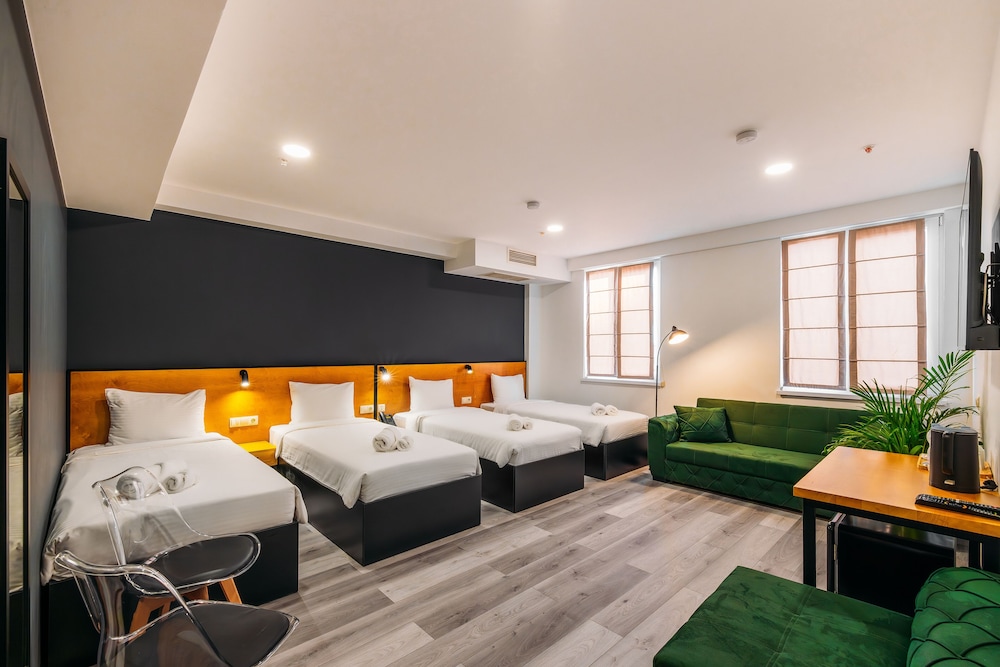 Timber Boutique Hotel 8/25