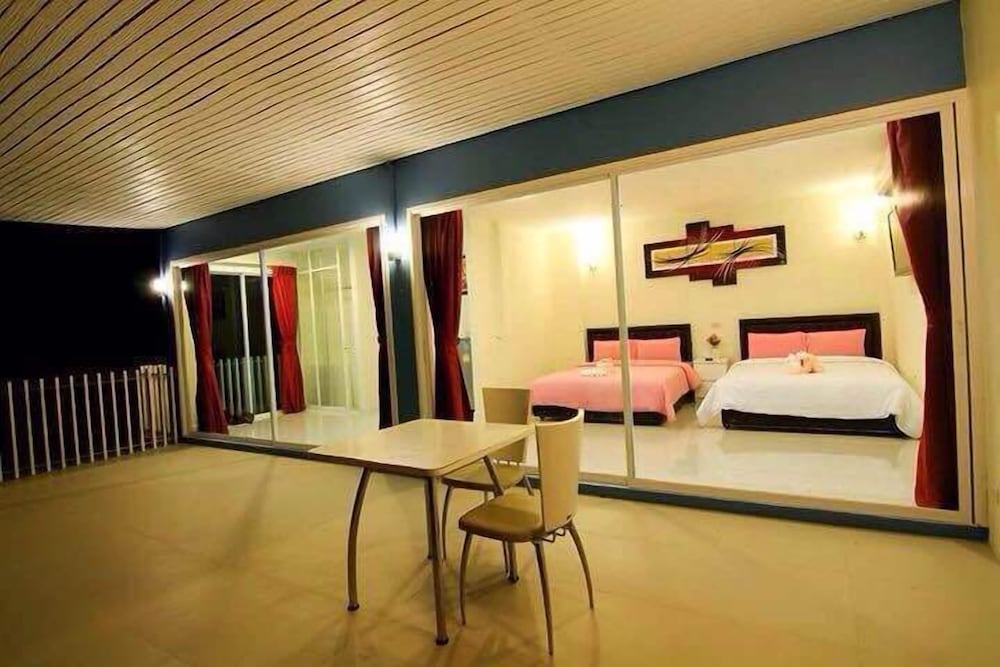 Worawee Resort & Spa 25/50