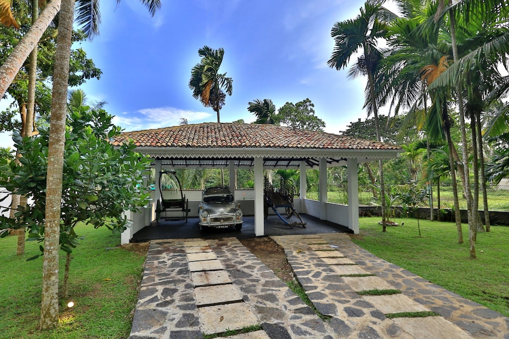 Amara Villa 34/47