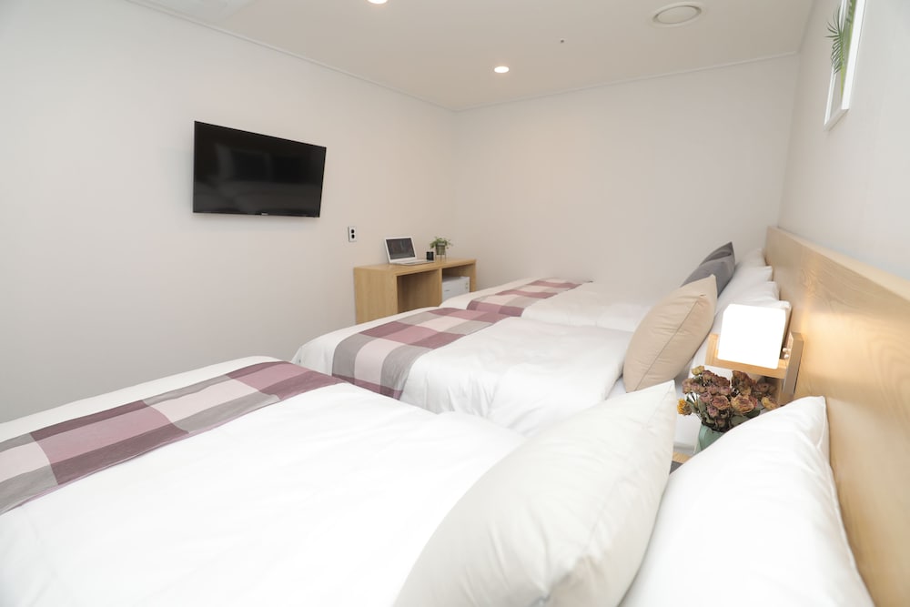 LINE HOTEL MYEONGDONG 29/56