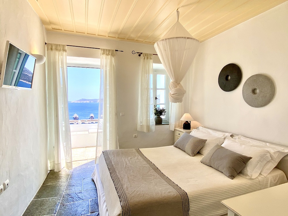 Niriedes Hotel 46/72