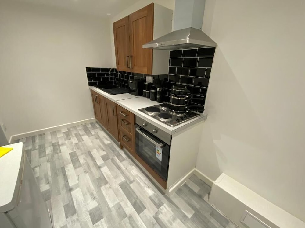 Honley Hotel 30/30